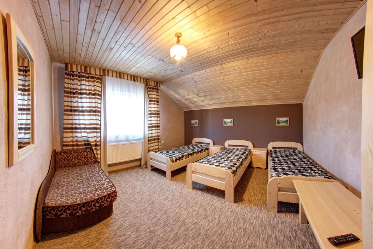 Hotel Gutsulia บูโคเวล ห้อง รูปภาพ