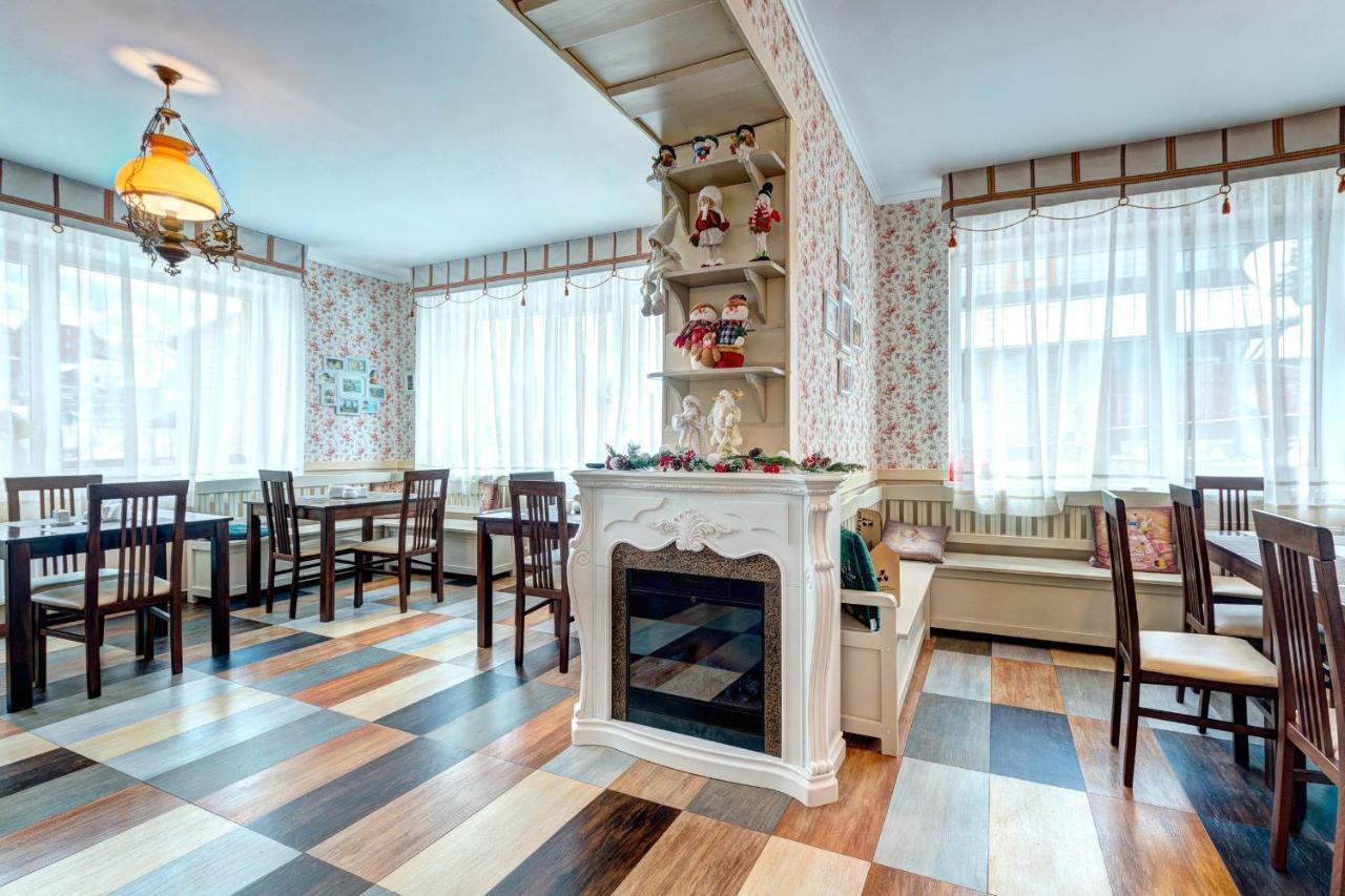 Hotel Gutsulia บูโคเวล ภายนอก รูปภาพ