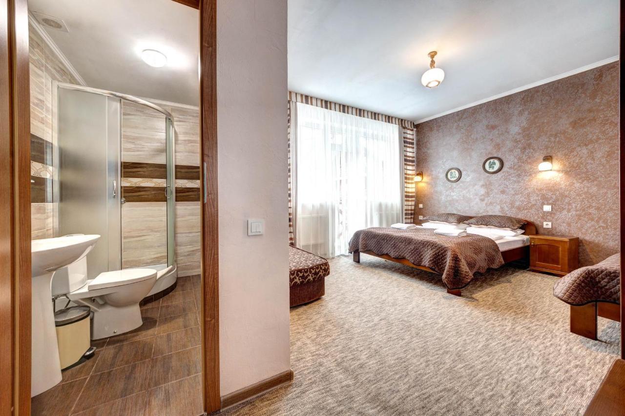 Hotel Gutsulia บูโคเวล ภายนอก รูปภาพ